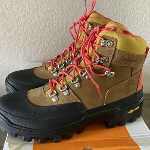 Timberland Vibram® Euro Waterproof Hiking Shoe (Women), size 9